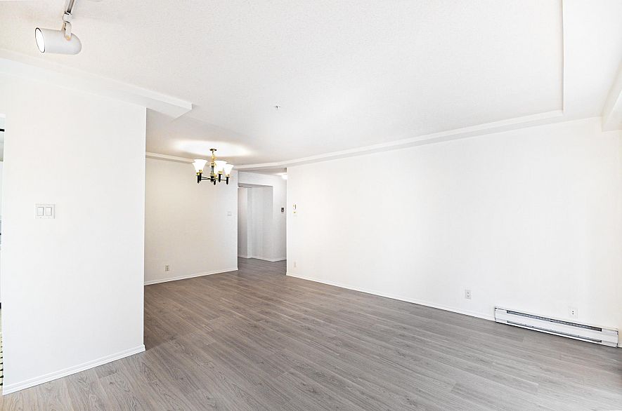 203 865 W 15th Avenue