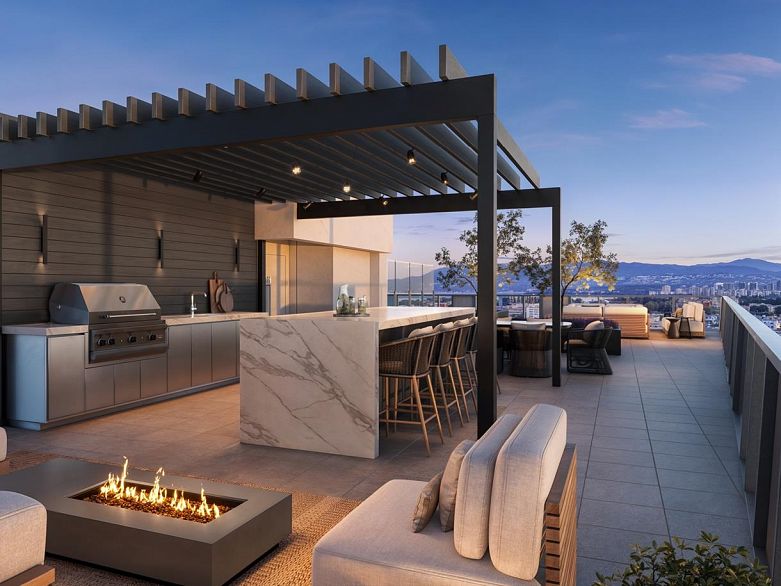 1102 2323 Street Street