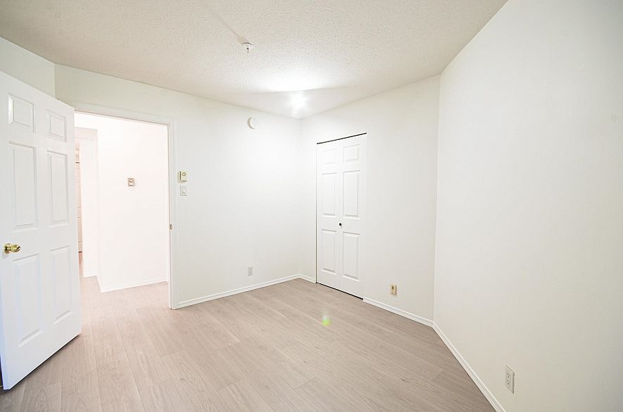 203 865 W 15th Avenue