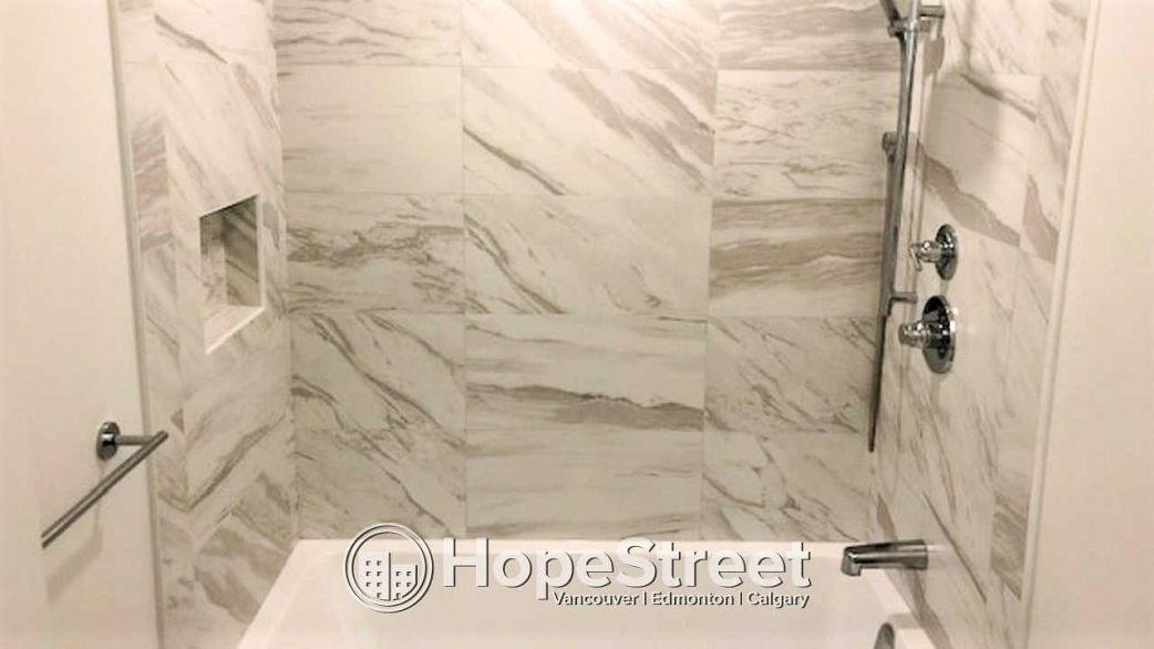 811 989 NELSON STREET, Vancouver BC V6Z 2S1