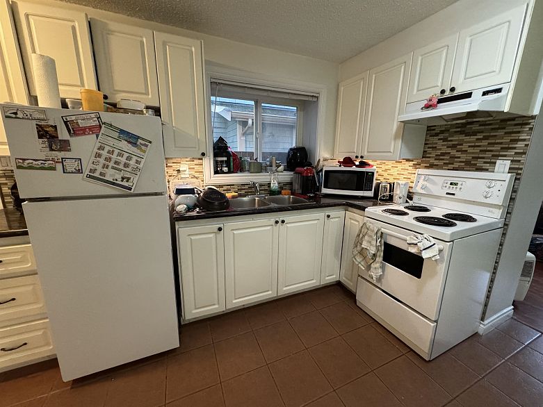 4 131 W 13 AVENUE, Vancouver BC V6Y 1V8