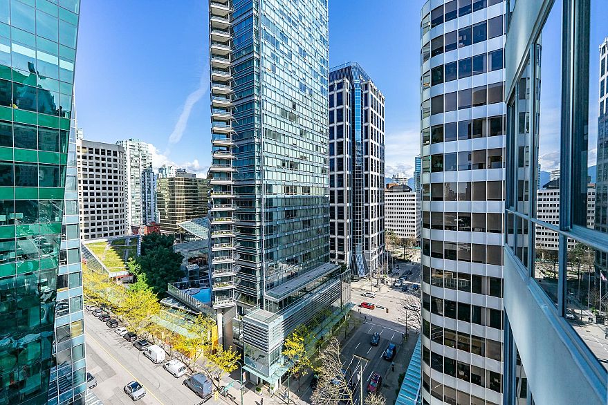 1406 1060 ALBERNI STREET, Vancouver BC V6E 4K2