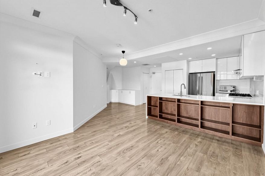 Ph8 3581 Ross Drive