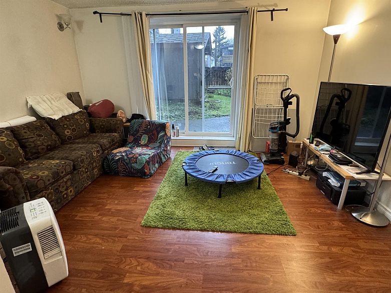 4 131 W 13 AVENUE, Vancouver BC V6Y 1V8