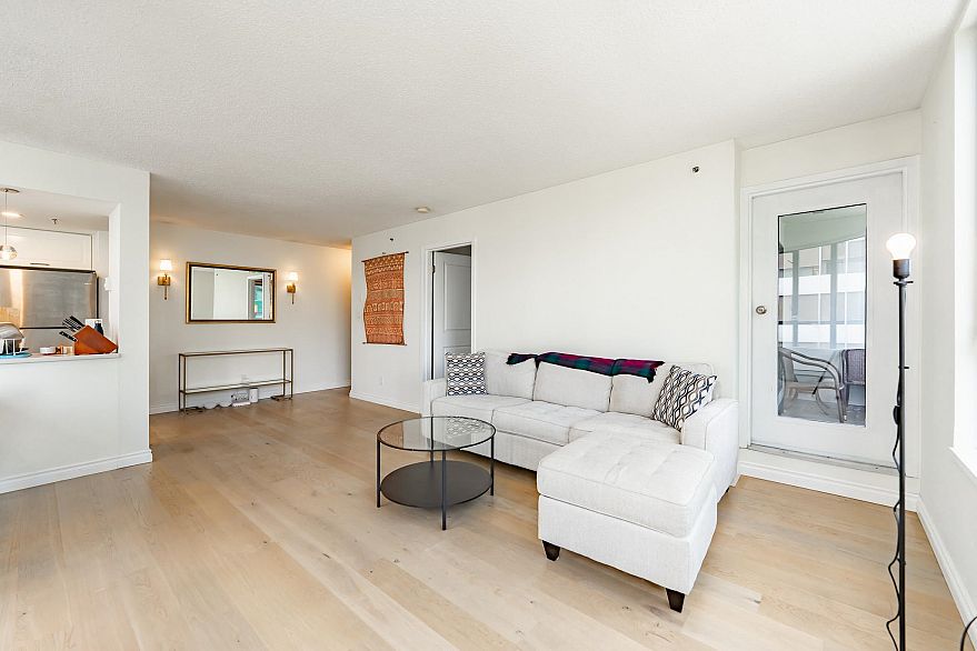 1406 1060 ALBERNI STREET, Vancouver BC V6E 4K2