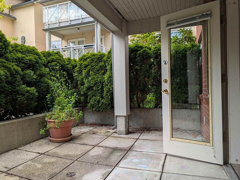 104 5880 Hampton Place