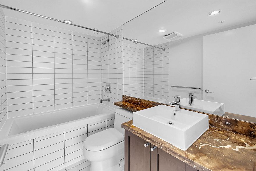 2102 4815 Eldorado Mews