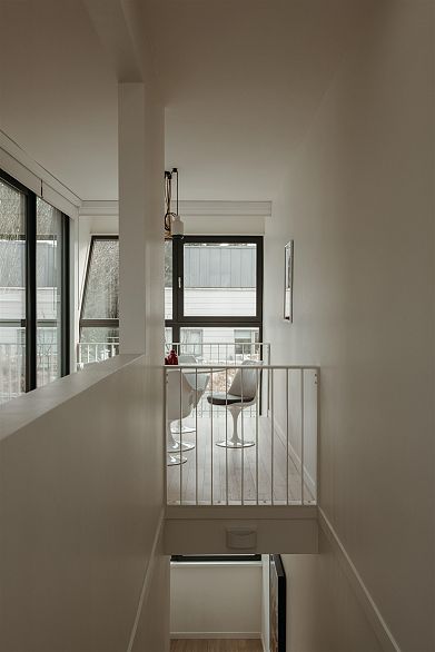 5 6 W 17th Avenue