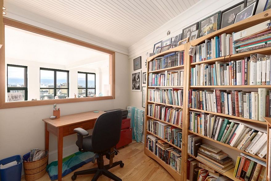 607 22 E Cordova Street