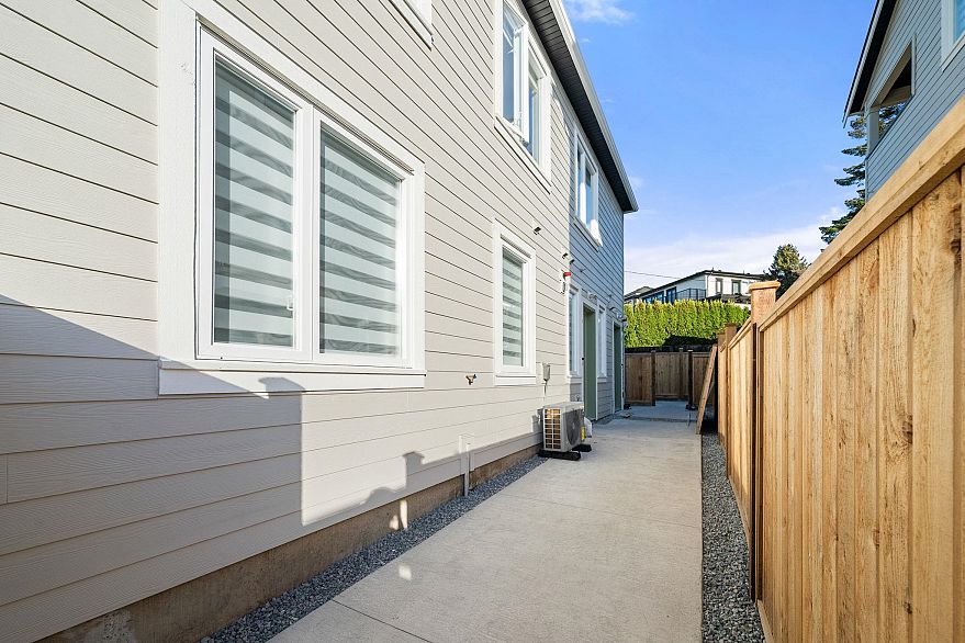 2 3583 Haida Drive