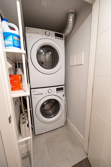 201 289 Drake Street