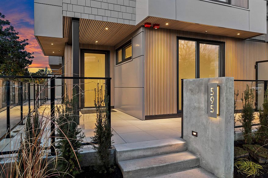 595 W 29th Avenue