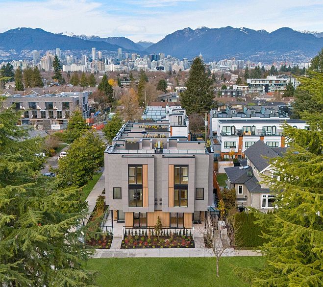 585 W 29th Avenue
