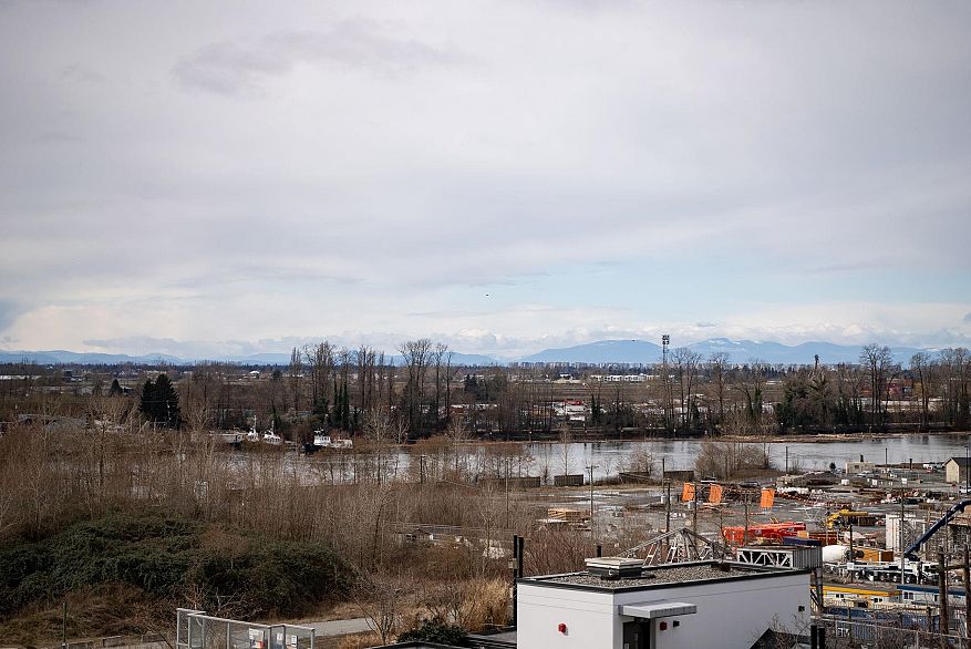 905 8570 Rivergrass Drive