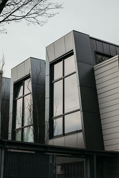 5 6 W 17th Avenue