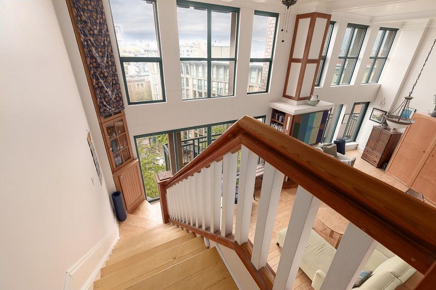 607 22 E Cordova Street