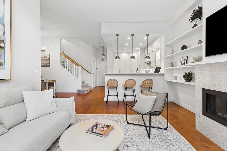 2288 Redbud Lane