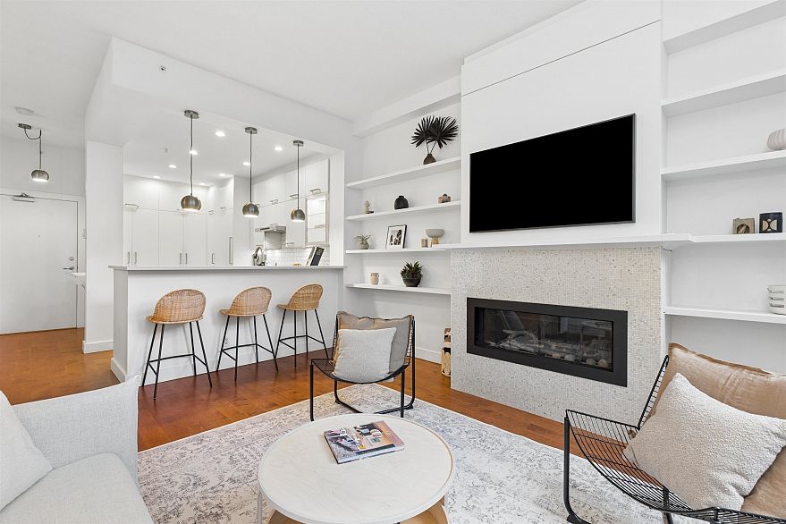 2288 Redbud Lane