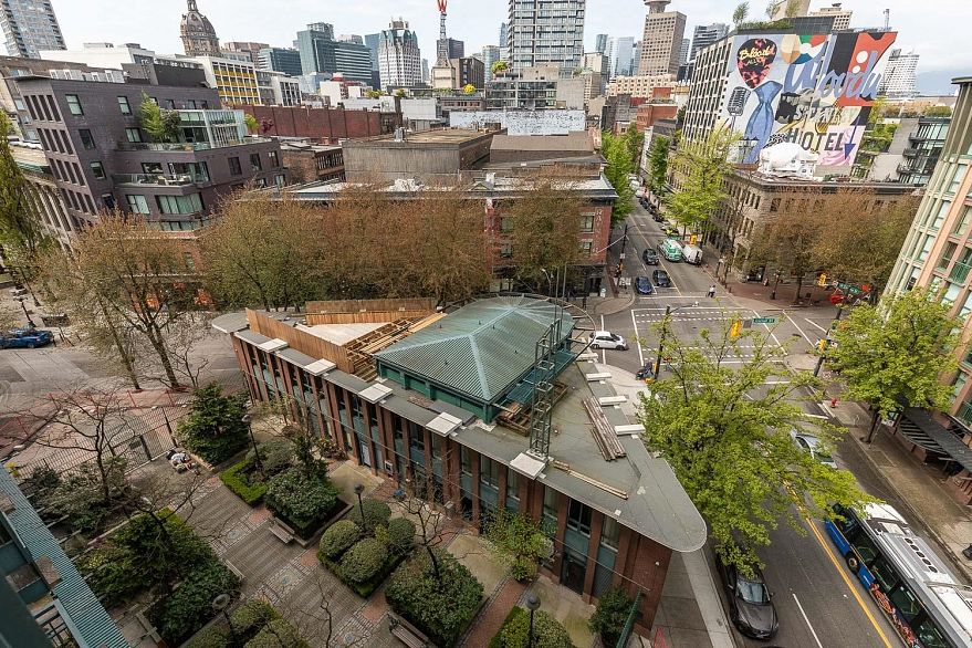 607 22 E Cordova Street