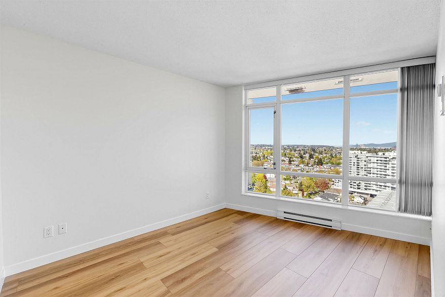 2102 4815 Eldorado Mews