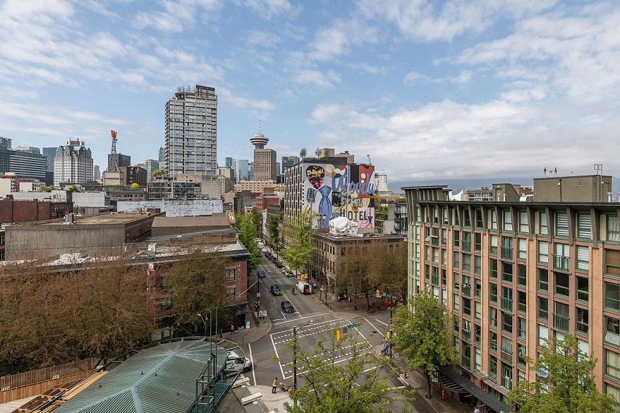 607 22 E Cordova Street