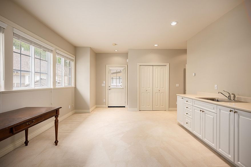 6380 Larkin Drive