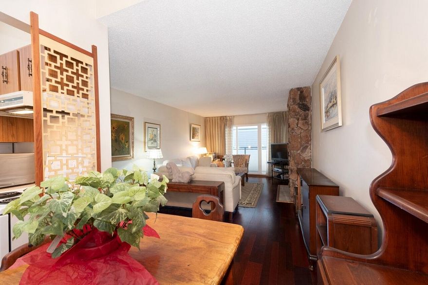 302 2250 Oxford Street