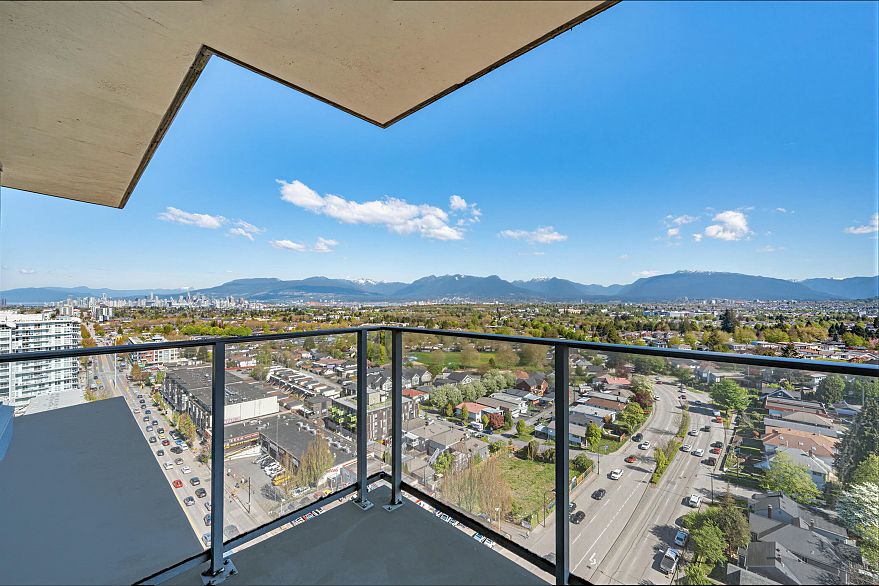 2102 4815 Eldorado Mews