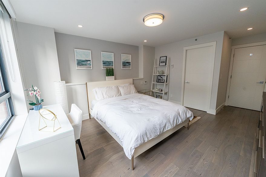 201 289 Drake Street