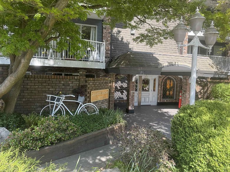 109 3875 W 4th Avenue