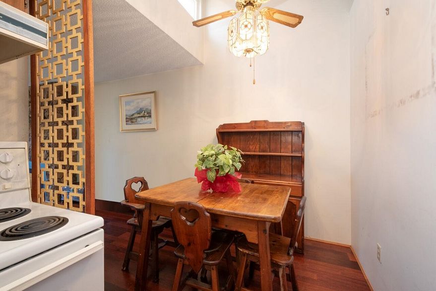 302 2250 Oxford Street