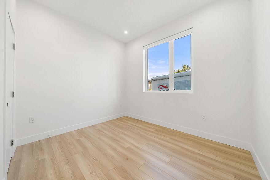 2 3583 Haida Drive