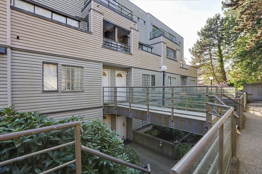 3 2150 SE Marine Drive