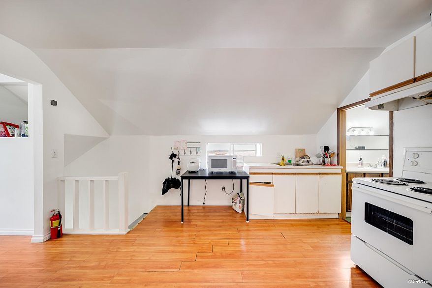166 E 24th Avenue