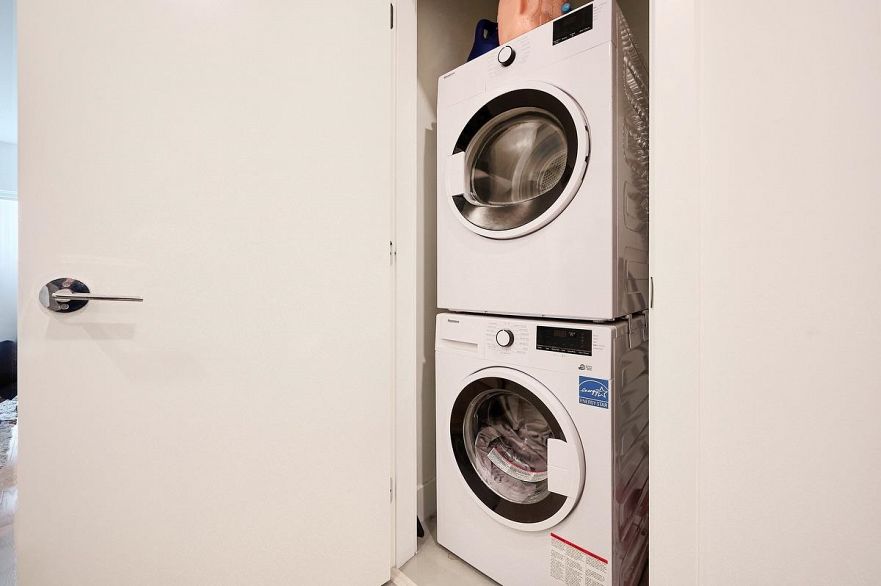 103 2666 Duke Street