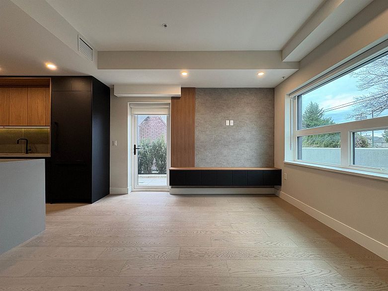 125 W 41st Avenue