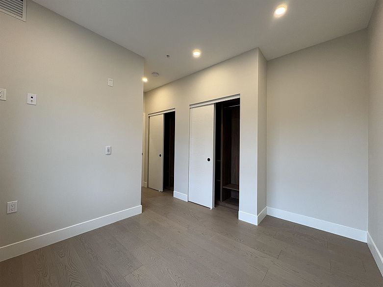 125 W 41st Avenue