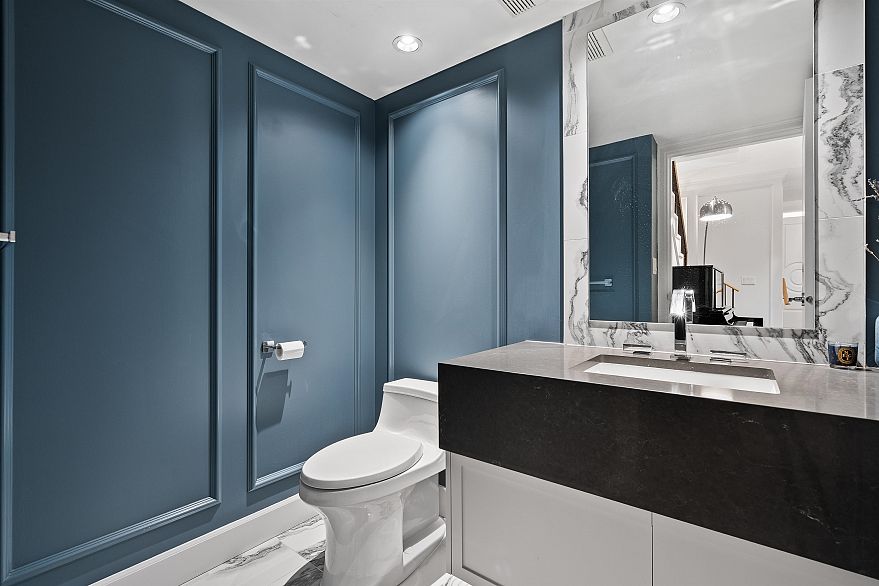 493 Broughton Street