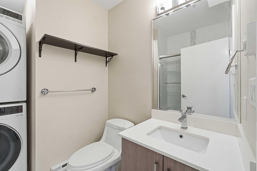 PH6 1838 Renfrew Street