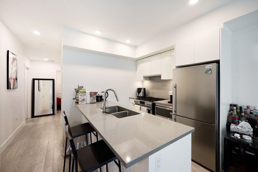 103 2666 Duke Street