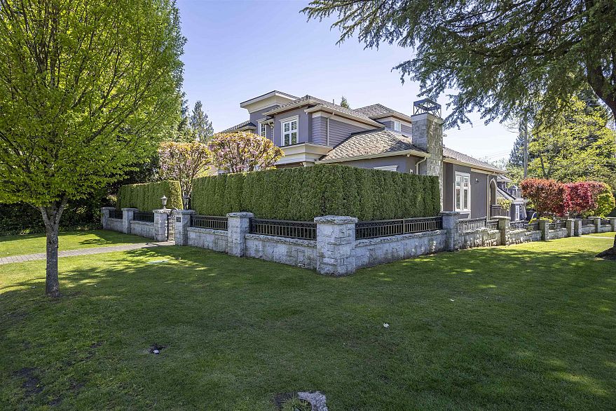 738 W 54th Avenue