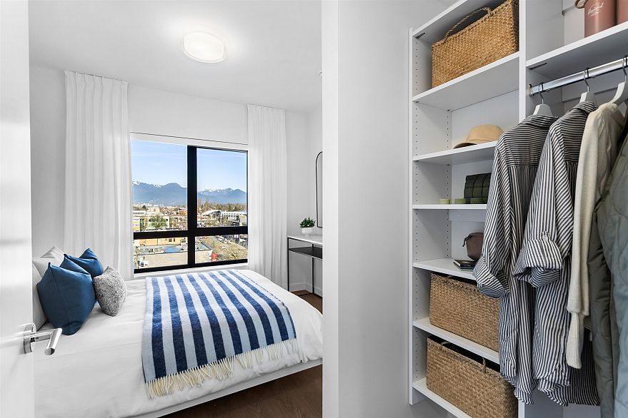 502 1680 E 12th Avenue