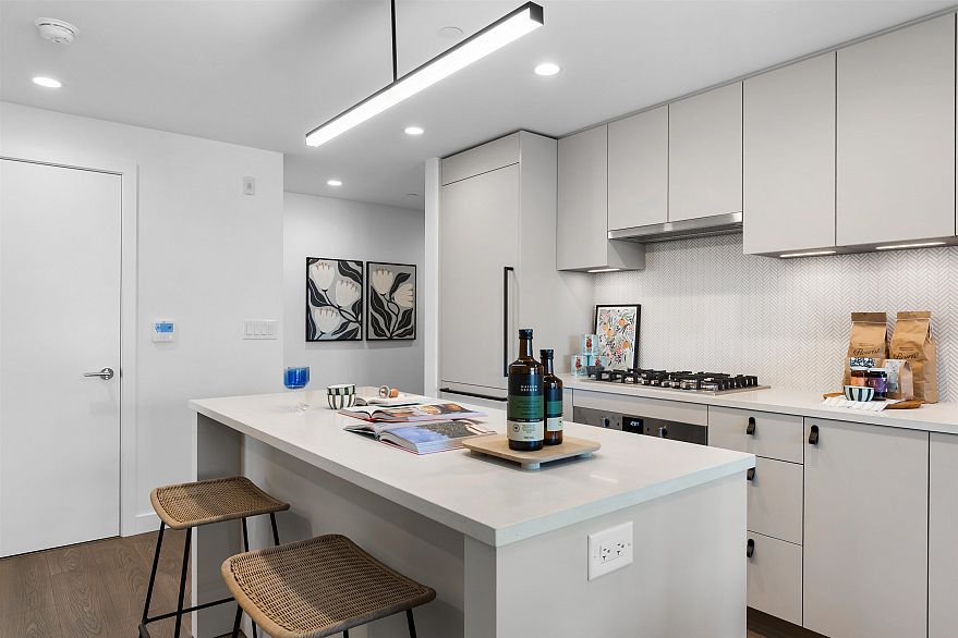 502 1680 E 12th Avenue