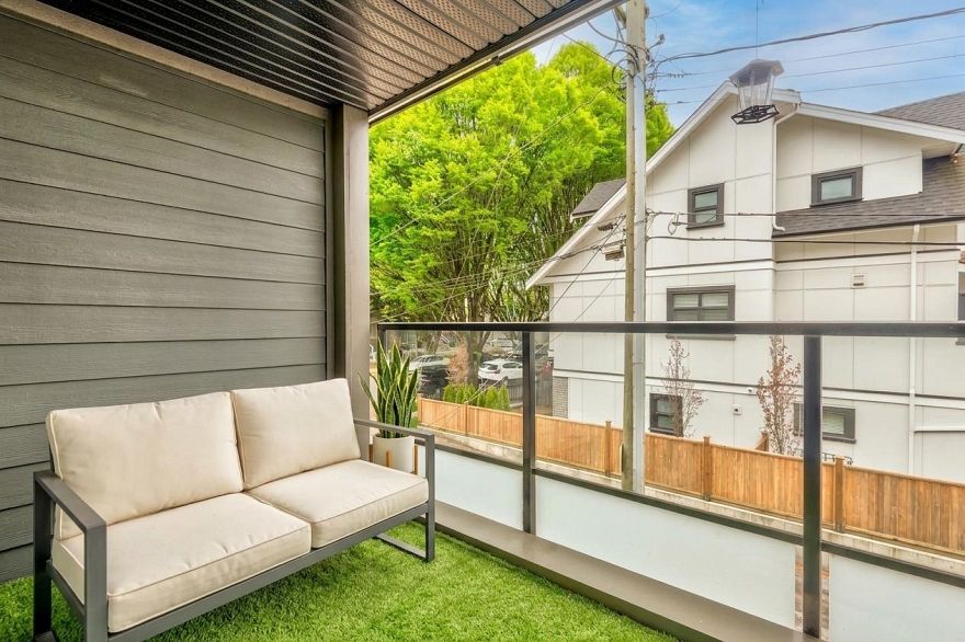 201 3939 Knight Street