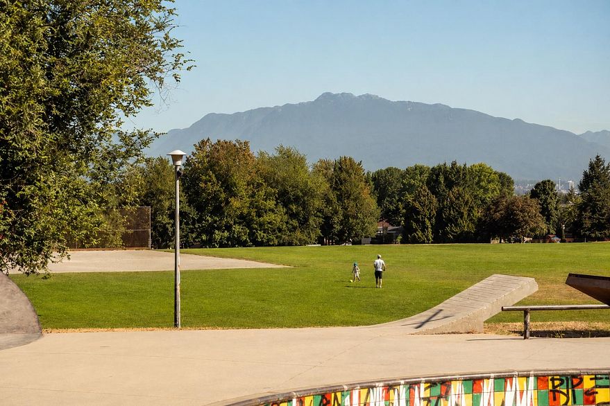 201 3939 Knight Street