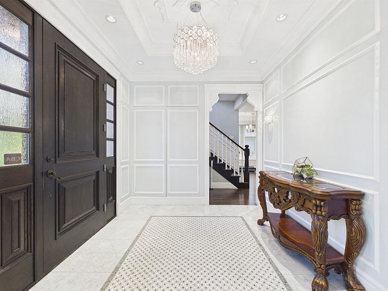 738 W 54th Avenue