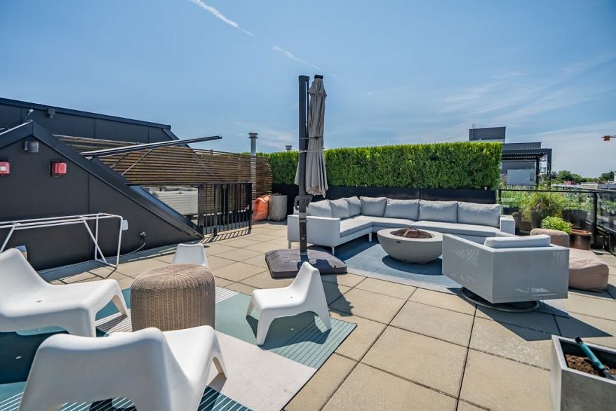 605 5085 Main Street