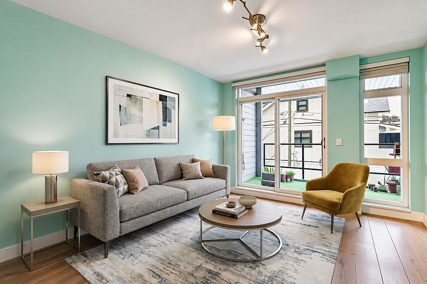 201 3939 Knight Street