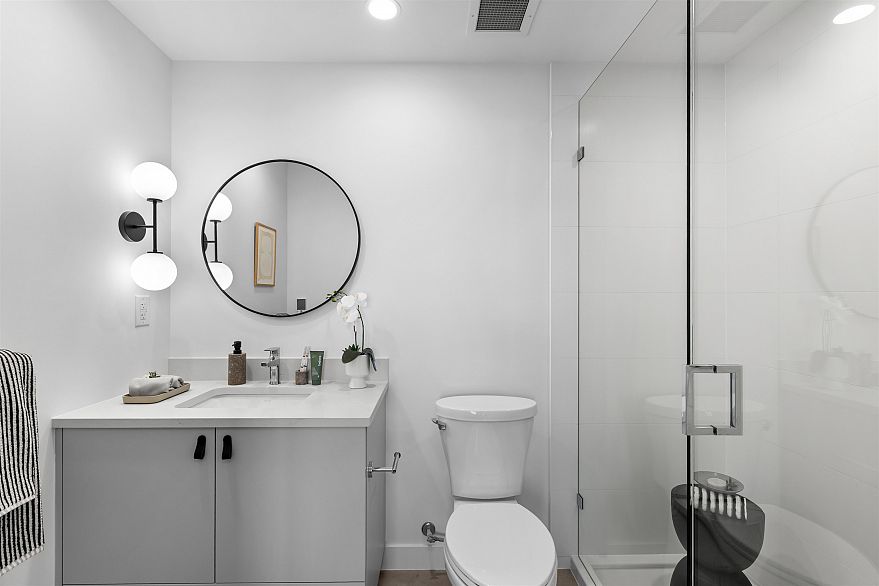 502 1680 E 12th Avenue