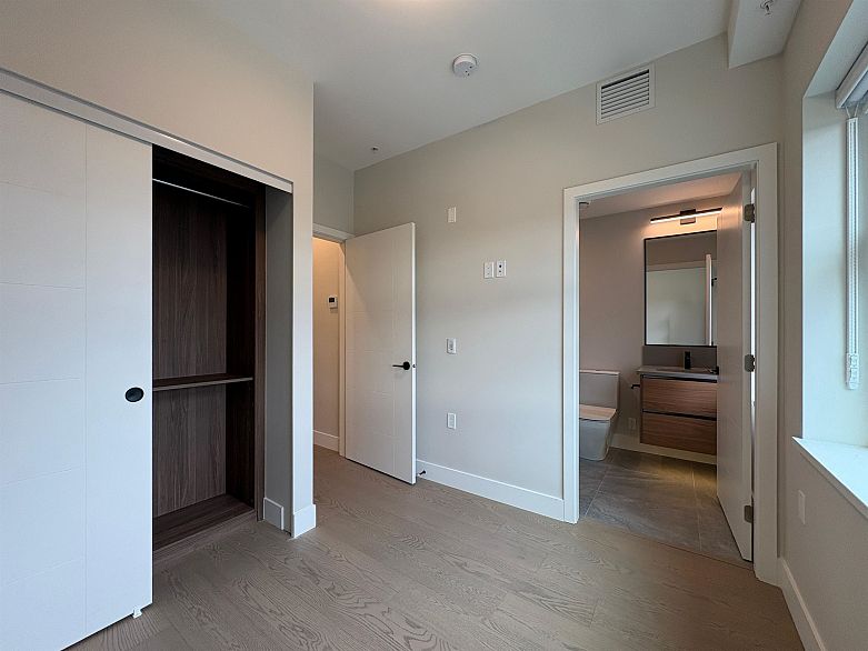 125 W 41st Avenue